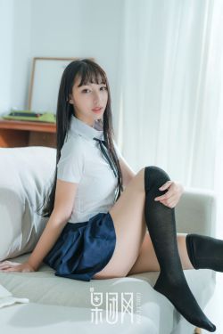 杨嘉玲